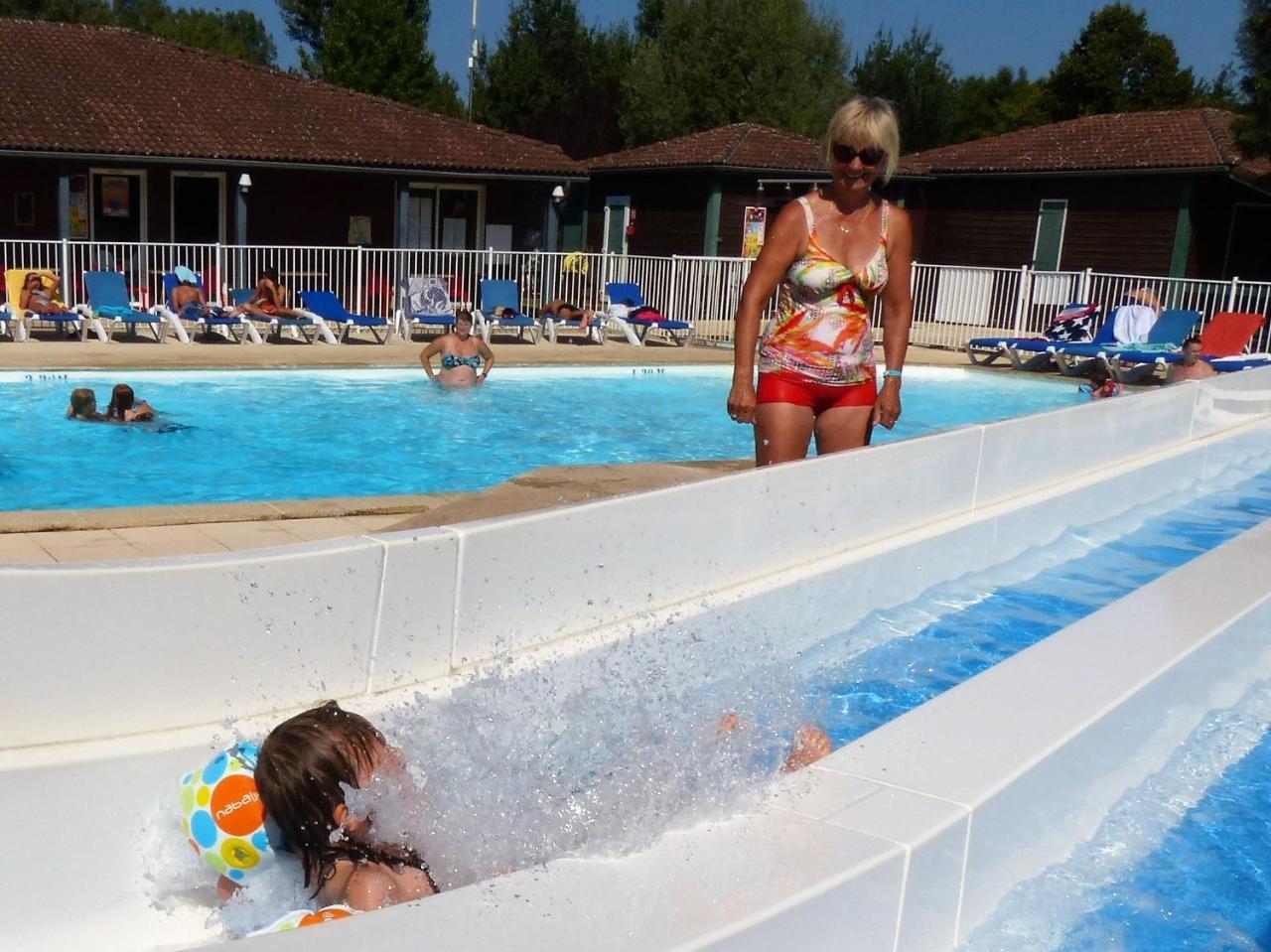 Camping Les Portes Du Beaujolais Anse Zewnętrze zdjęcie
