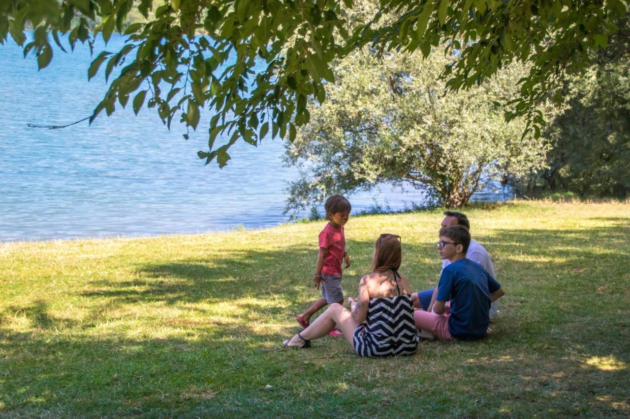 Camping Les Portes Du Beaujolais Anse Zewnętrze zdjęcie